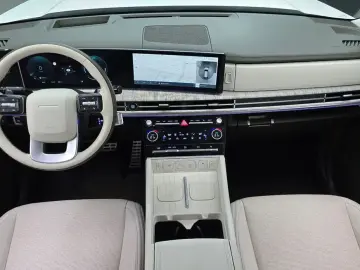2024 Hyundai Santa Fe с пробегом 33 990 км
