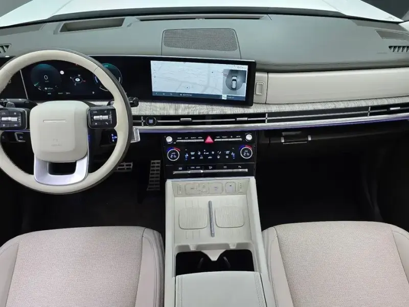 2024 Hyundai Santa Fe с пробегом 33 990 км