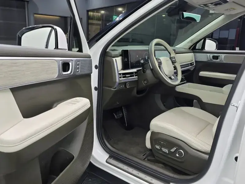 2024 Hyundai Santa Fe с пробегом 33 990 км