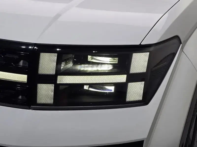 2024 Hyundai Santa Fe с пробегом 33 990 км