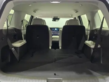 2024 Hyundai Santa Fe с пробегом 33 990 км