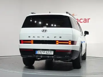 2025 Hyundai Santa Fe с пробегом 9 221 км