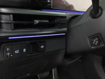 2025 Hyundai Santa Fe с пробегом 9 221 км