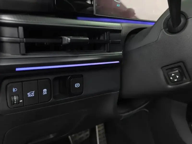 2025 Hyundai Santa Fe с пробегом 9 221 км
