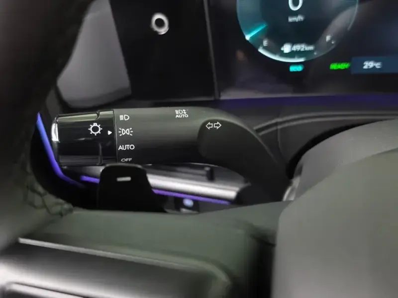 2025 Hyundai Santa Fe с пробегом 9 221 км