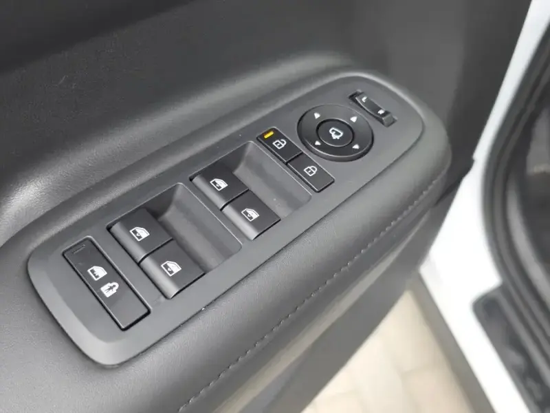 2025 Hyundai Santa Fe с пробегом 9 221 км