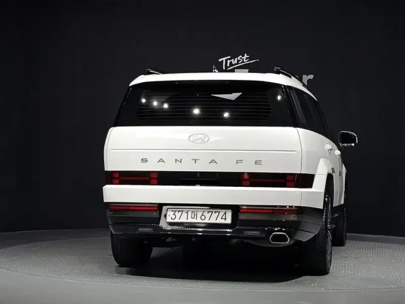 2023 Hyundai Santa Fe с пробегом 24 657 км