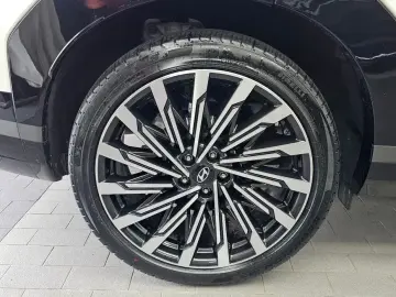 2023 Hyundai Santa Fe с пробегом 24 657 км