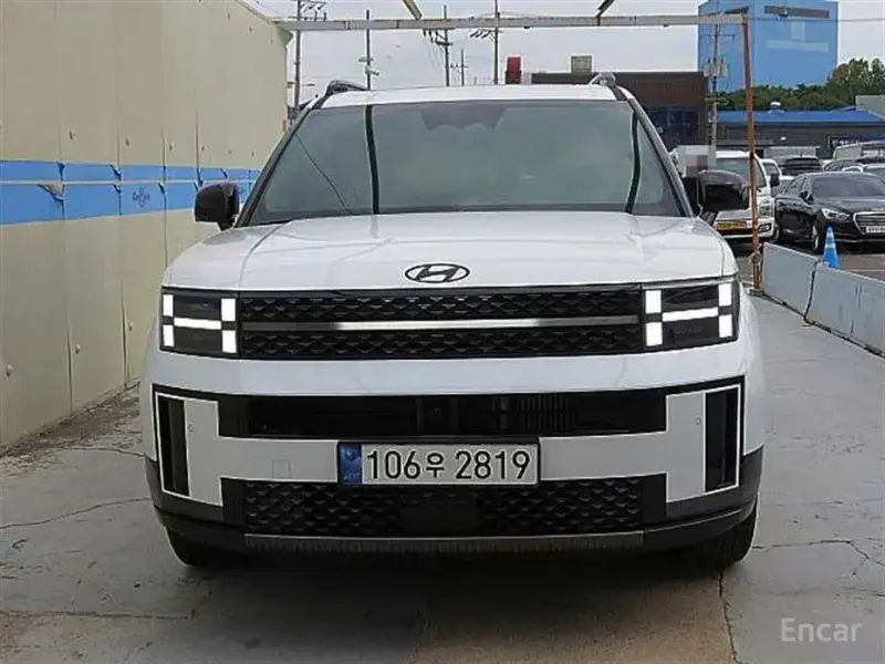 2024 Hyundai Santa Fe с пробегом 7 573 км
