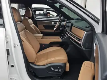 2023 Hyundai Santa Fe с пробегом 24 657 км