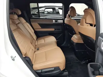 2023 Hyundai Santa Fe с пробегом 24 657 км