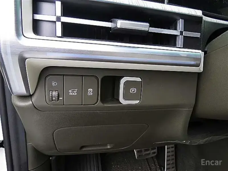 2024 Hyundai Santa Fe с пробегом 7 573 км