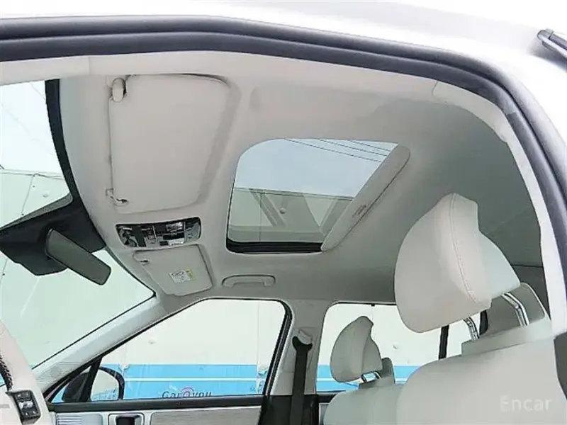 2024 Hyundai Santa Fe с пробегом 7 573 км