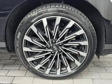 2023 Hyundai Santa Fe с пробегом 24 657 км