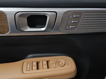 2023 Hyundai Santa Fe с пробегом 24 657 км