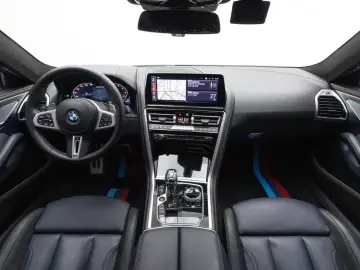 2022 BMW 8 серии с пробегом 78 220 км
