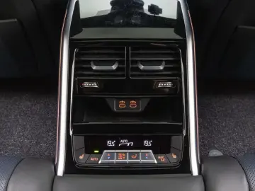 2022 BMW 8 серии с пробегом 78 220 км