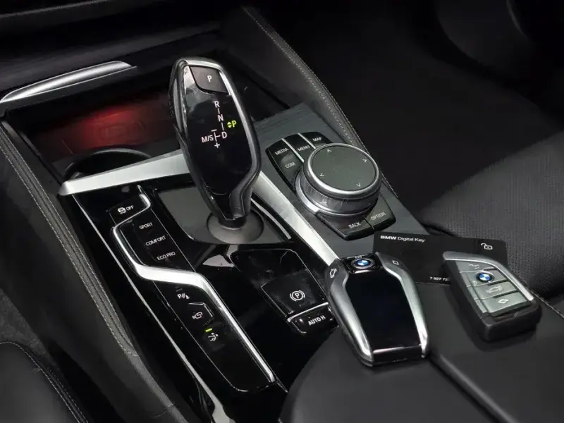 2020 BMW 6 серии с пробегом 65 376 км
