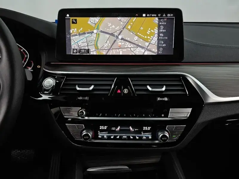 2023 BMW 6 серии с пробегом 6 098 км