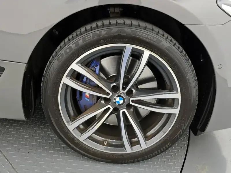 2021 BMW 6 серии с пробегом 48 035 км