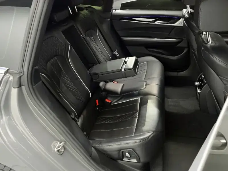 2021 BMW 6 серии с пробегом 48 035 км