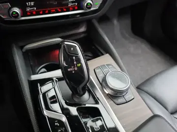 2022 BMW 6 серии с пробегом 31 581 км