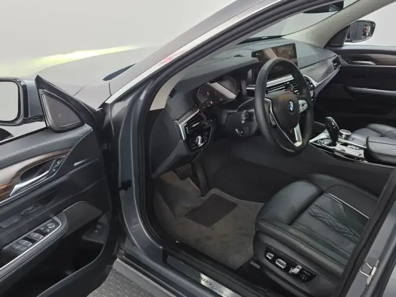 2022 BMW 6 серии с пробегом 31 581 км