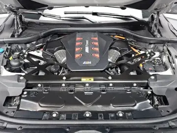 2023 BMW XM с пробегом 30 218 км