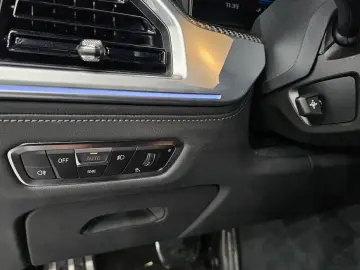 2023 BMW XM с пробегом 30 218 км