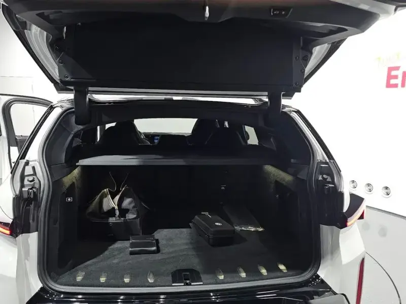 2023 BMW XM с пробегом 30 218 км