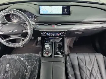 2023 Genesis G80 с пробегом 26 649 км