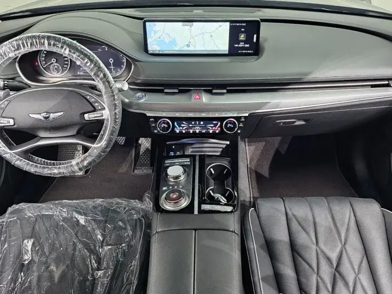 2023 Genesis G80 с пробегом 26 649 км
