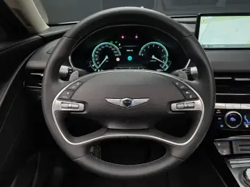 2023 Genesis G80 с пробегом 16 061 км