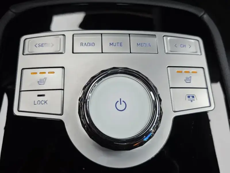 2023 Genesis G80 с пробегом 16 061 км