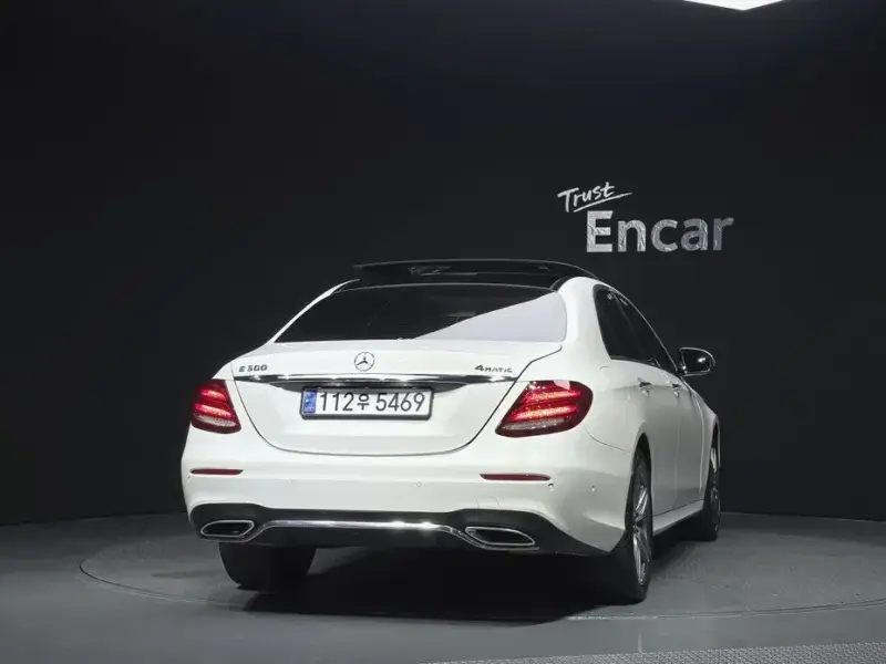 2020 Mercedes-Benz E-Класс с пробегом 182 005 км