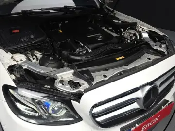 2020 Mercedes-Benz E-Класс с пробегом 182 005 км