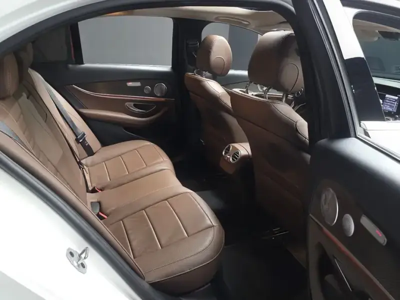 2020 Mercedes-Benz E-Класс с пробегом 182 005 км