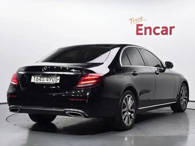 2019 Mercedes-Benz E-Класс с пробегом 79 305 км