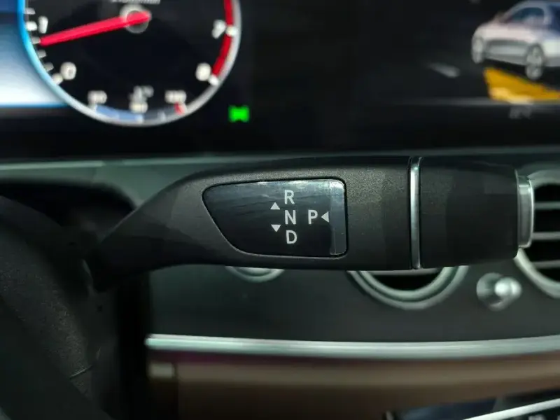 2019 Mercedes-Benz E-Класс с пробегом 79 305 км