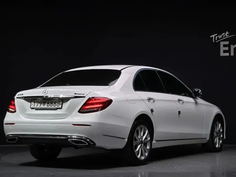 2020 Mercedes-Benz E-Класс с пробегом 67 842 км