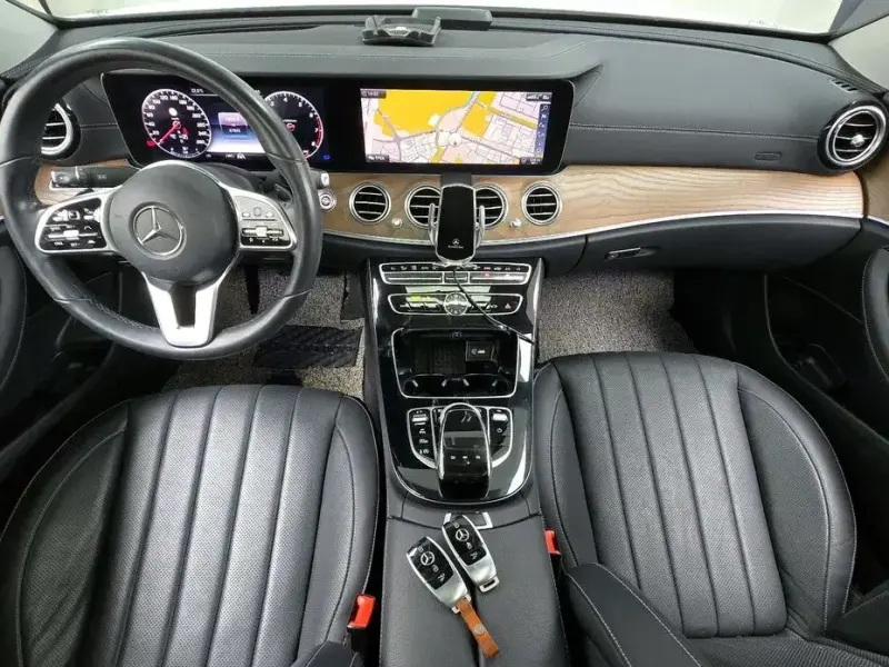 2020 Mercedes-Benz E-Класс с пробегом 67 842 км