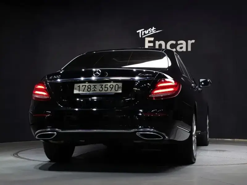 2020 Mercedes-Benz E-Класс с пробегом 103 958 км