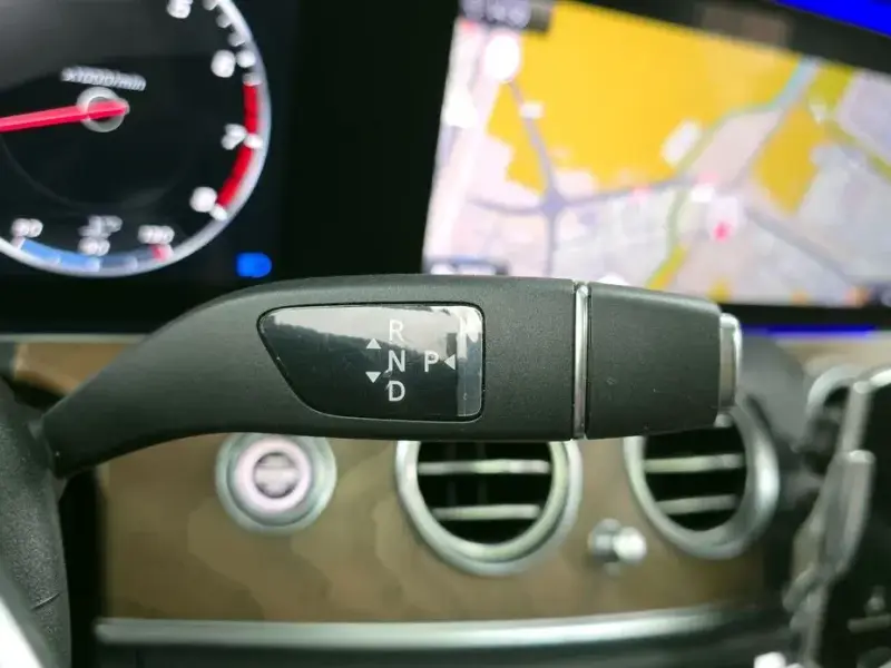 2020 Mercedes-Benz E-Класс с пробегом 67 842 км