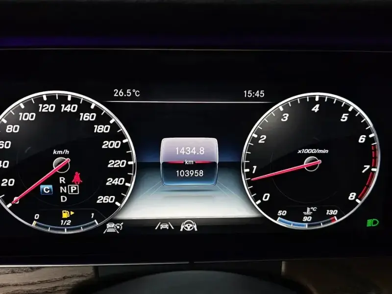 2020 Mercedes-Benz E-Класс с пробегом 103 958 км