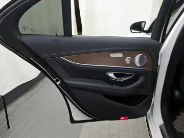 2020 Mercedes-Benz E-Класс с пробегом 67 842 км