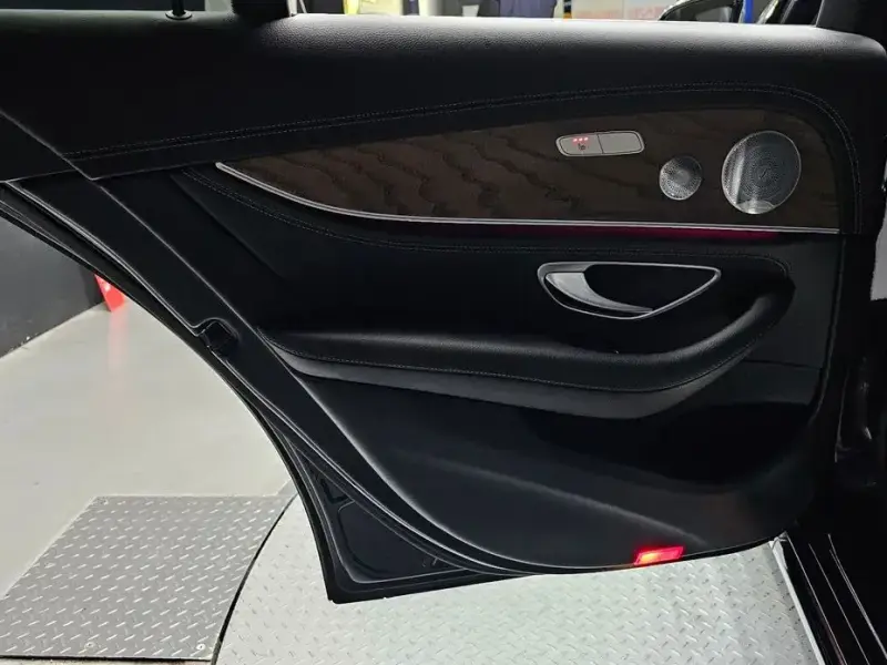 2020 Mercedes-Benz E-Класс с пробегом 103 958 км