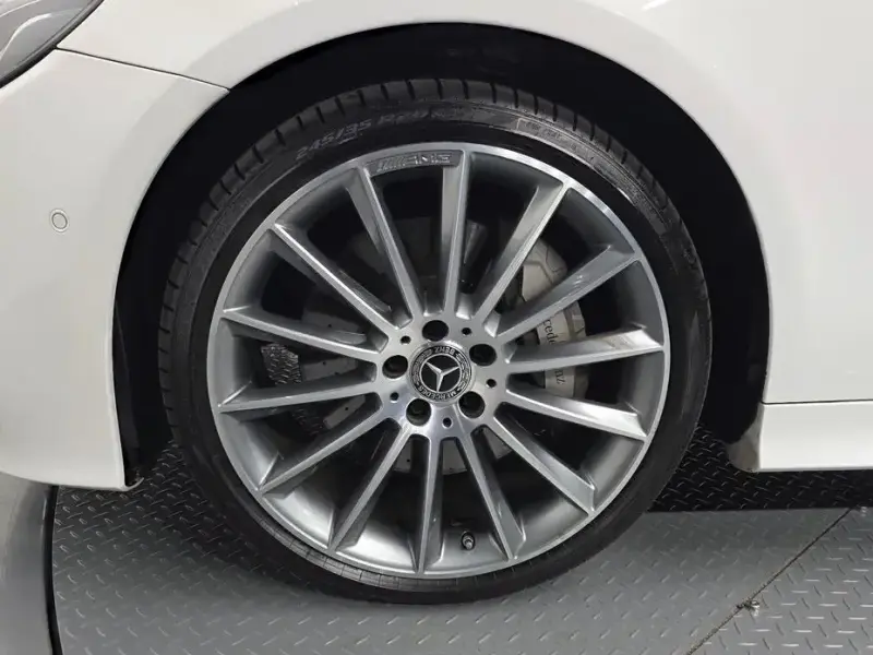 2020 Mercedes-Benz E-Класс с пробегом 26 696 км