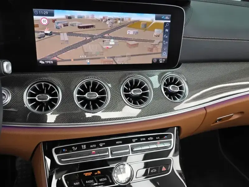 2020 Mercedes-Benz E-Класс с пробегом 8 584 км