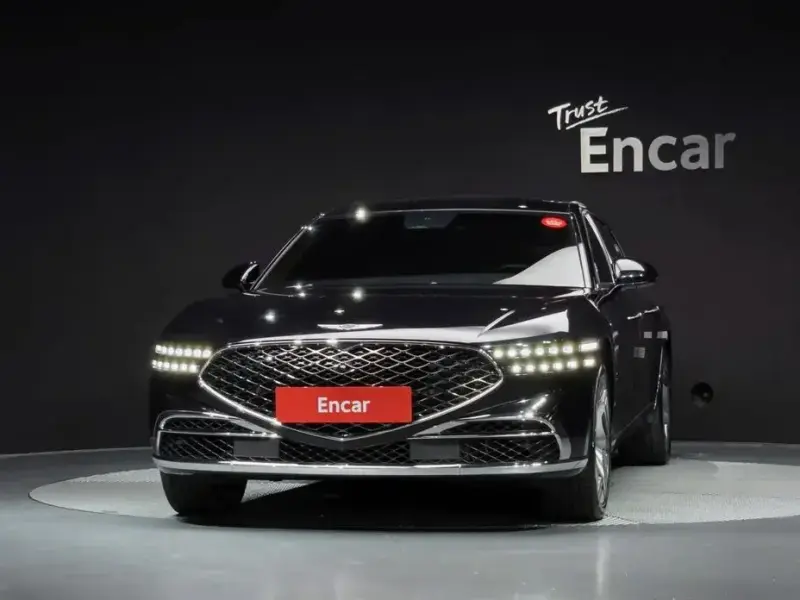 2023 Genesis G90 с пробегом 77 327 км