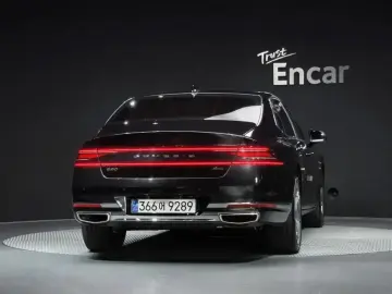 2023 Genesis G90 с пробегом 77 327 км